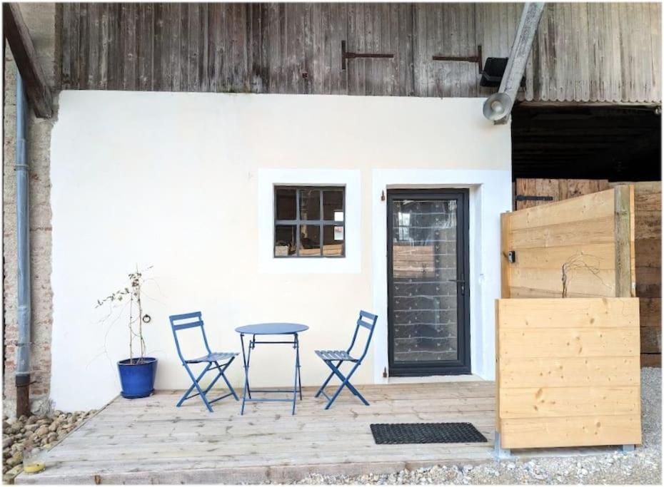 Logement - Studio Independant A Pérouges Exterior foto